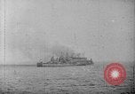 Standbild USS Wakefield auf Feuer Atlantik, 1942, aus Sekunde 5 historischem Filmmaterial Videoclip 65675070730