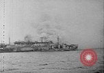 Standbild USS Wakefield auf Feuer Atlantik, 1942, aus Sekunde 23 historischem Filmmaterial Videoclip 65675070730