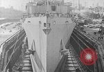 Standbild USS Wakefield nach Brand wieder aufgebaut United States USA, 1944, aus Sekunde 43 historischem Filmmaterial Videoclip 65675070731
