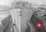 Standbild USS Wakefield nach Brand wieder aufgebaut United States USA, 1944, aus Sekunde 45 historischem Filmmaterial Videoclip 65675070731