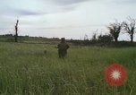Standbild United States Marine Division 3 Vietnam, 1968, aus Sekunde 16 historischem Filmmaterial Videoclip 65675070733