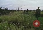 Standbild United States Marine Division 3 Vietnam, 1968, aus Sekunde 24 historischem Filmmaterial Videoclip 65675070733