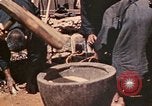 Immagine di Nativi Okinawa isole Ryukyu, 1945, secondo 35 filmato di repertorio 65675070754