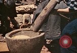Immagine di Nativi Okinawa isole Ryukyu, 1945, secondo 41 filmato di repertorio 65675070754