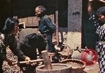 Immagine di Nativi Okinawa isole Ryukyu, 1945, secondo 50 filmato di repertorio 65675070754