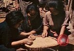 Immagine di Nativi Okinawa isole Ryukyu, 1945, secondo 58 filmato di repertorio 65675070754