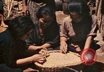 Immagine di Nativi Okinawa isole Ryukyu, 1945, secondo 59 filmato di repertorio 65675070754
