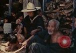 Standbild USA 1st Marine Division Okinawa Ryukyu Inseln, 1945, aus Sekunde 8 historischem Filmmaterial Videoclip 65675070755