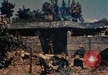 Standbild USA 1st Marine Division Okinawa Ryukyu Inseln, 1945, aus Sekunde 29 historischem Filmmaterial Videoclip 65675070755