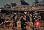 Standbild USA 1st Marine Division Okinawa Ryukyu Inseln, 1945, aus Sekunde 38 historischem Filmmaterial Videoclip 65675070755