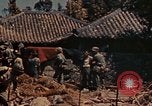 Standbild USA 1st Marine Division Okinawa Ryukyu Inseln, 1945, aus Sekunde 43 historischem Filmmaterial Videoclip 65675070755