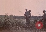 Standbild USA 1st Marine Division Okinawa Ryukyu Inseln, 1945, aus Sekunde 8 historischem Filmmaterial Videoclip 65675070757