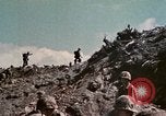 Standbild USA 1st Marine Division Okinawa Ryukyu Inseln, 1945, aus Sekunde 29 historischem Filmmaterial Videoclip 65675070757