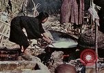 Image Réhabilitation des autochtones sur Okinawa en Seconde Guerre Mondiale Okinawa îles Ryukyu, 1945, de la seconde 47 séquences d'archives historiques vidéo 65675070759