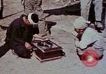 Image Réhabilitation des autochtones sur Okinawa en Seconde Guerre Mondiale Okinawa îles Ryukyu, 1945, de la seconde 51 séquences d'archives historiques vidéo 65675070759