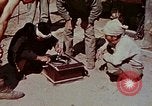 Image Réhabilitation des autochtones sur Okinawa en Seconde Guerre Mondiale Okinawa îles Ryukyu, 1945, de la seconde 58 séquences d'archives historiques vidéo 65675070759