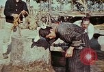 Standbild Lebensbedingungen der einheimischen Ishikawa Okinawa Japan, 1945, aus Sekunde 36 historischem Filmmaterial Videoclip 65675070760
