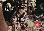 Standbild Lebensbedingungen der einheimischen Ishikawa Okinawa Japan, 1945, aus Sekunde 61 historischem Filmmaterial Videoclip 65675070760