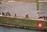 Image États-Unis 1re Division maritime Okinawa îles Ryukyu, 1945, de la seconde 46 séquences d'archives historiques vidéo 65675070762