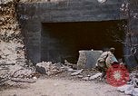 Standbild USA 1st Marine Division Okinawa Ryukyu Inseln, 1945, aus Sekunde 10 historischem Filmmaterial Videoclip 65675070764