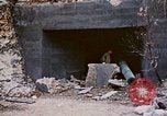 Standbild USA 1st Marine Division Okinawa Ryukyu Inseln, 1945, aus Sekunde 20 historischem Filmmaterial Videoclip 65675070764