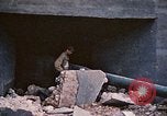Standbild USA 1st Marine Division Okinawa Ryukyu Inseln, 1945, aus Sekunde 25 historischem Filmmaterial Videoclip 65675070764