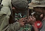 Standbild USA 1st Marine Division Okinawa Ryukyu Inseln, 1945, aus Sekunde 40 historischem Filmmaterial Videoclip 65675070764