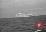 Image USS Henderson Péninsule Antarctique, 1946, de la seconde 38 séquences d'archives historiques vidéo 65675070786