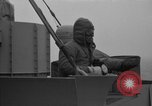 Image homme sur Lookout Péninsule Antarctique, 1946, de la seconde 49 séquences d'archives historiques vidéo 65675070789