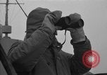 Image homme sur Lookout Péninsule Antarctique, 1946, de la seconde 58 séquences d'archives historiques vidéo 65675070789