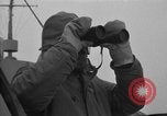 Image homme sur Lookout Péninsule Antarctique, 1946, de la seconde 59 séquences d'archives historiques vidéo 65675070789