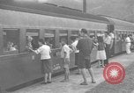 Image Japonais rapatriés Japon, 1949, de la seconde 12 séquences d'archives historiques vidéo 65675070818