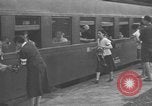 Image Japonais rapatriés Japon, 1949, de la seconde 17 séquences d'archives historiques vidéo 65675070818
