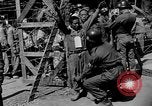 Immagine di Lavoro della polizia militare dell'esercito degli Stati Uniti Corea, 1952, secondo 35 filmato di repertorio 65675070821