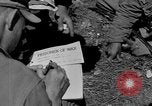 Immagine di Lavoro della polizia militare dell'esercito degli Stati Uniti Corea, 1952, secondo 42 filmato di repertorio 65675070821