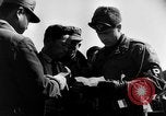 Immagine di Lavoro della polizia militare dell'esercito degli Stati Uniti Corea, 1952, secondo 55 filmato di repertorio 65675070821