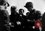 Immagine di Lavoro della polizia militare dell'esercito degli Stati Uniti Corea, 1952, secondo 57 filmato di repertorio 65675070821