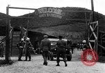 Immagine di Stati Uniti Esercito di Polizia Militare Panmunjom Corea, 1953, secondo 1 filmato di repertorio 65675070824