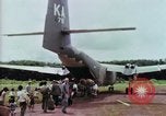 Image réfugiés cambodgiens Boung Long Cambodge, 1970, de la seconde 58 séquences d'archives historiques vidéo 65675070842