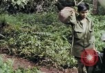 Image réfugiés cambodgiens Boung Long Cambodge, 1970, de la seconde 57 séquences d'archives historiques vidéo 65675070843