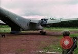 Standbild kambodschanische Flüchtlinge Boung lange Kambodscha, 1970, aus Sekunde 4 historischem Filmmaterial Videoclip 65675070846