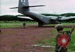 Standbild kambodschanische Flüchtlinge Boung lange Kambodscha, 1970, aus Sekunde 13 historischem Filmmaterial Videoclip 65675070846