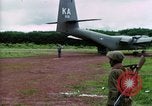Standbild kambodschanische Flüchtlinge Boung lange Kambodscha, 1970, aus Sekunde 17 historischem Filmmaterial Videoclip 65675070846