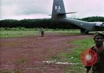 Standbild kambodschanische Flüchtlinge Boung lange Kambodscha, 1970, aus Sekunde 20 historischem Filmmaterial Videoclip 65675070846