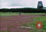 Standbild kambodschanische Flüchtlinge Boung lange Kambodscha, 1970, aus Sekunde 28 historischem Filmmaterial Videoclip 65675070846