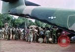 Standbild kambodschanische Flüchtlinge Boung lange Kambodscha, 1970, aus Sekunde 45 historischem Filmmaterial Videoclip 65675070846