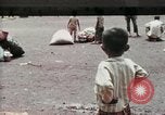 Image réfugiés cambodgiens Sud Asie de l'Est, 1970, de la seconde 1 séquences d'archives historiques vidéo 65675070850