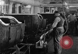 Image usine Ford Dearborn Michigan USA, 1920, de la seconde 11 séquences d'archives historiques vidéo 65675070883