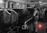 Image usine Ford Dearborn Michigan USA, 1920, de la seconde 21 séquences d'archives historiques vidéo 65675070883