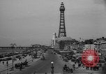 Immagine di Città balneare britannica nella seconda guerra mondiale Lancashire Inghilterra, 1944, secondo 24 filmato di repertorio 65675070893
